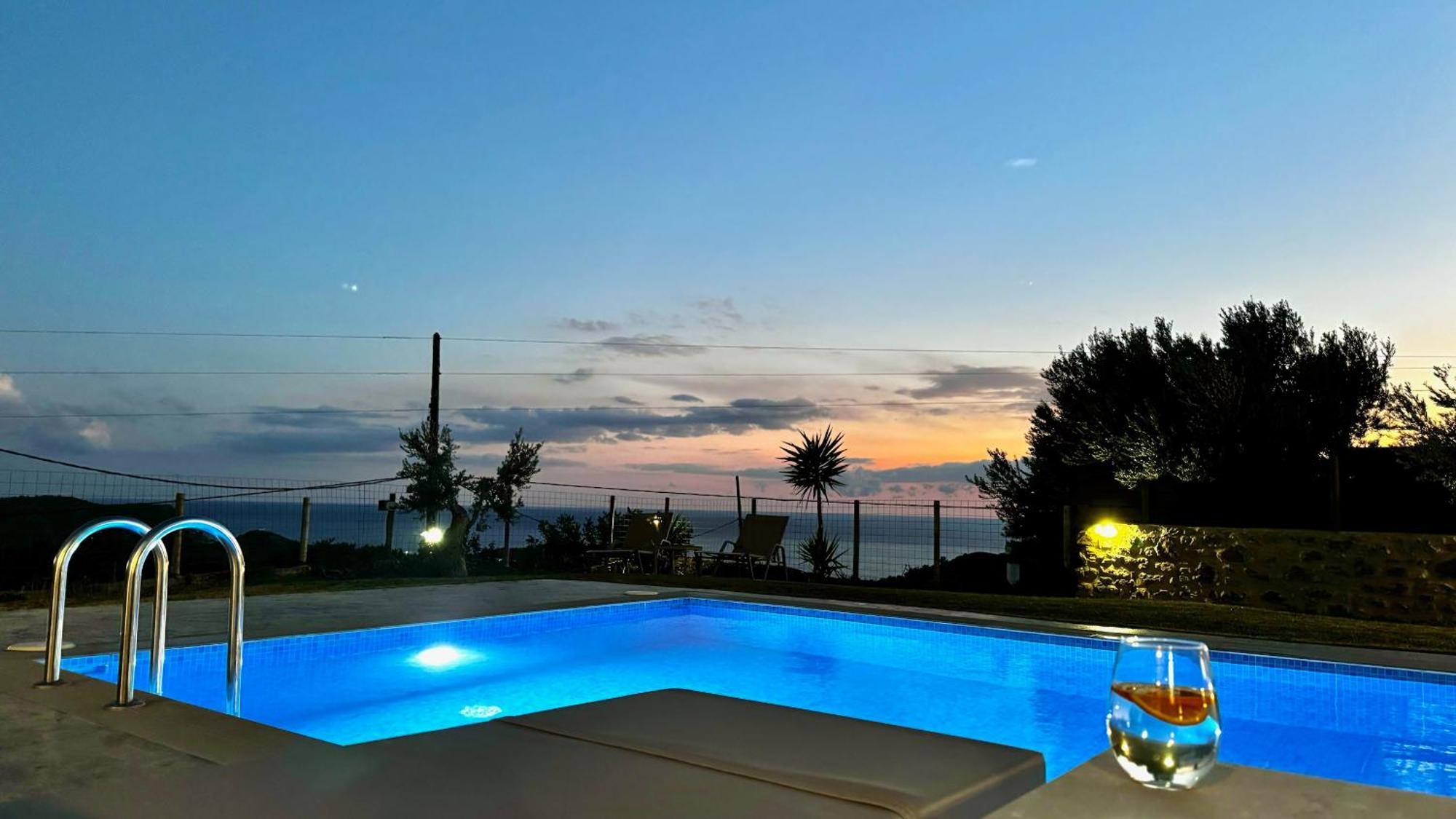 Michael Private Villa, Private Swimming Pool, Garden, Panoramic Sunset Villa