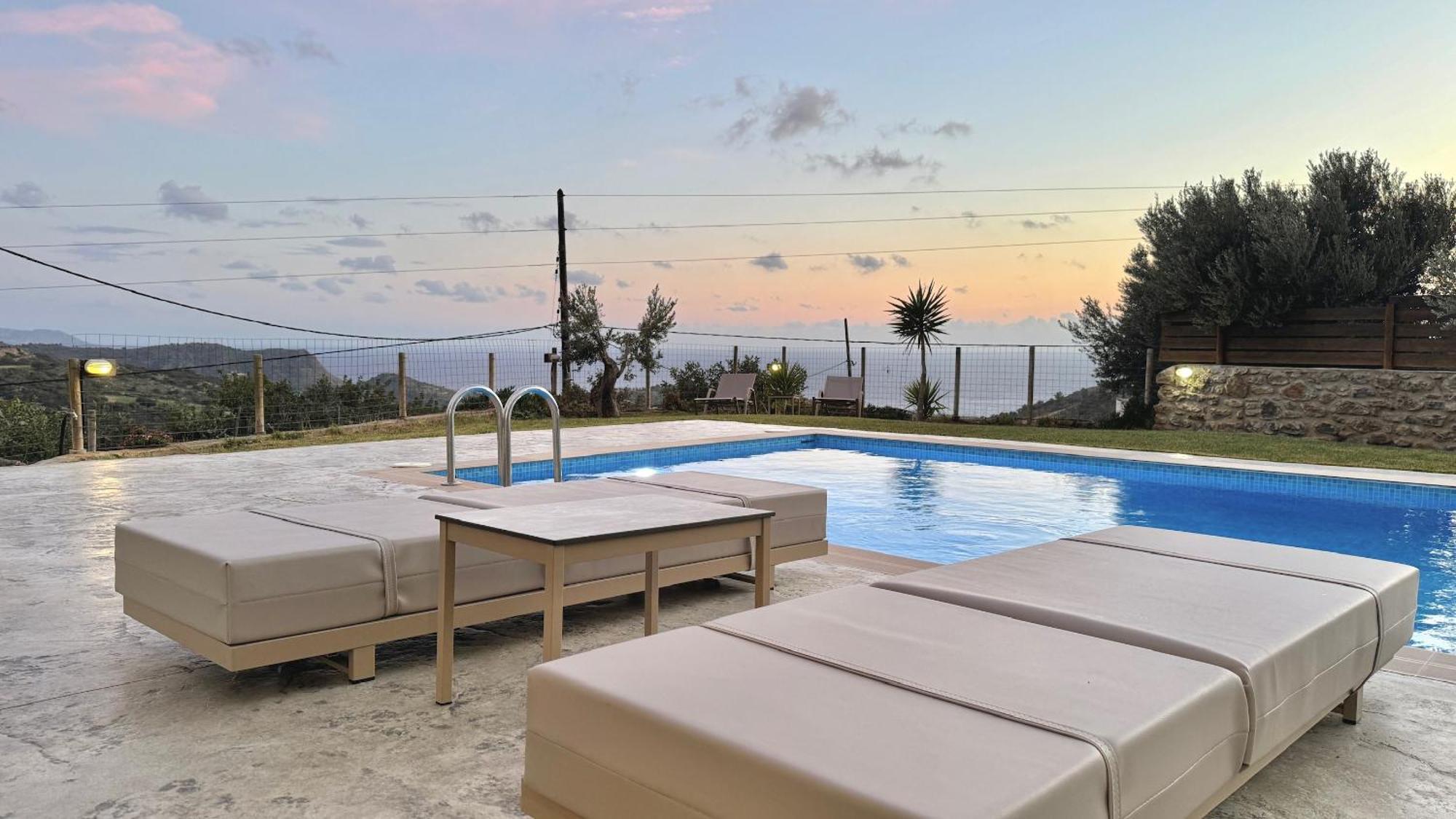Villa Michael Private Villa, Private Swimming Pool, Garden, Panoramic Sunset Triopetra