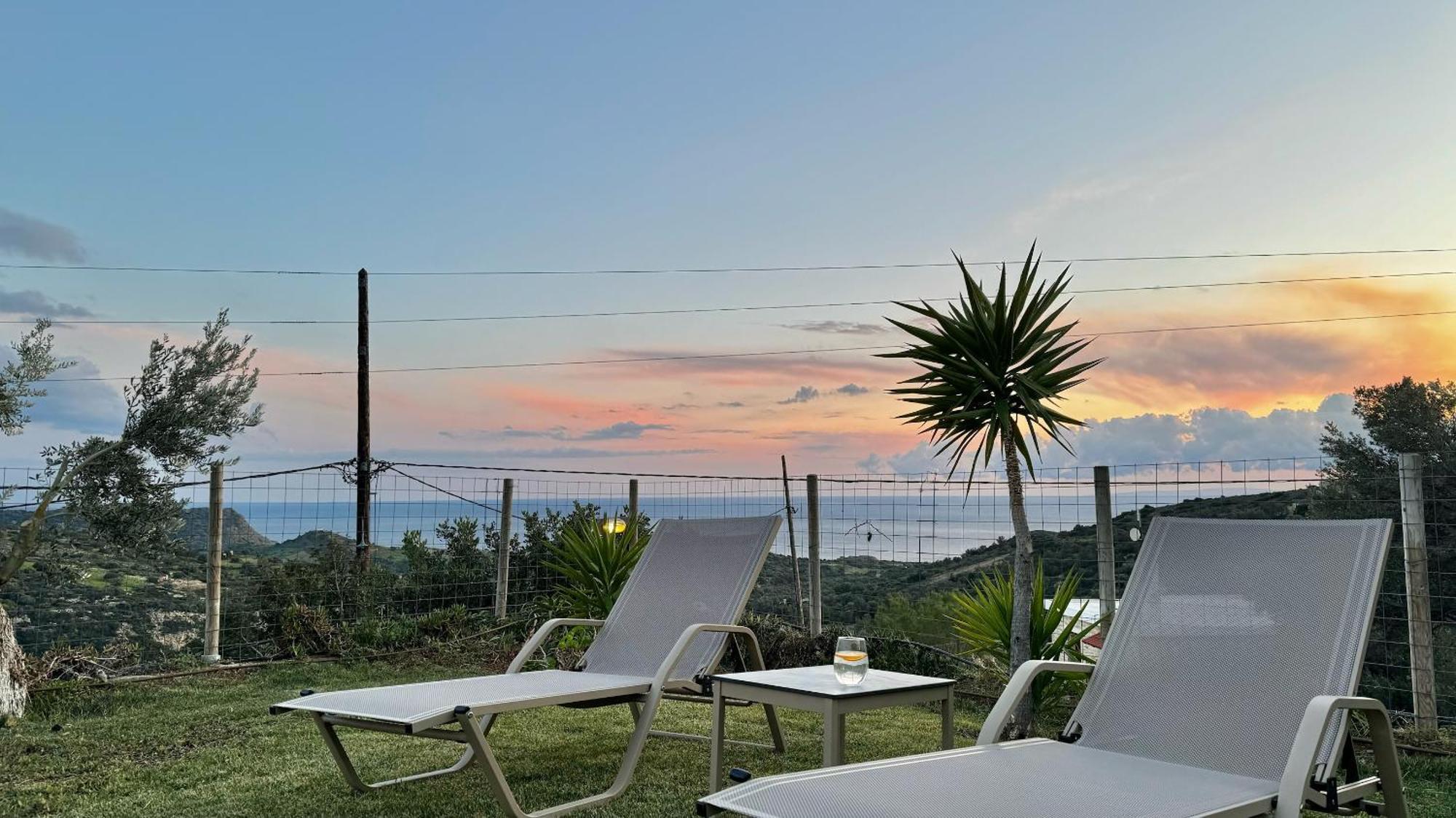Michael Private Villa, Private Swimming Pool, Garden, Panoramic Sunset *